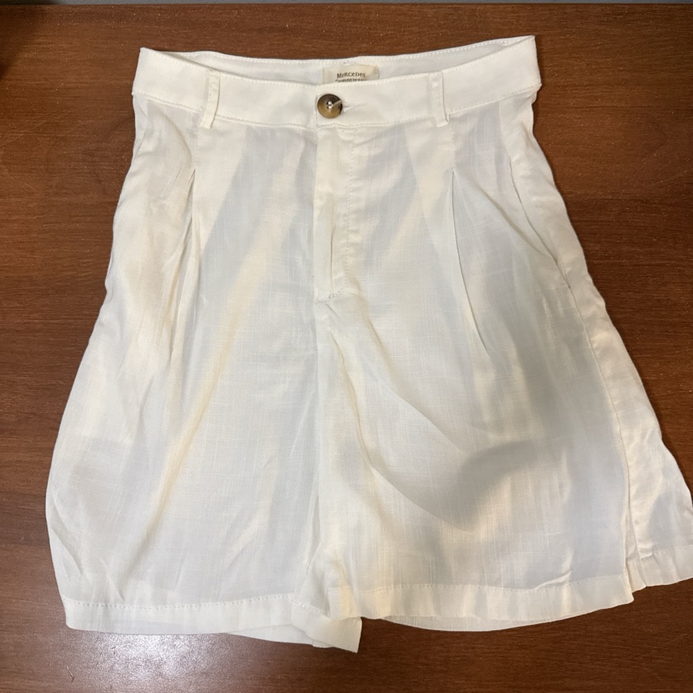 Banana Republic Cream Women's Shorts